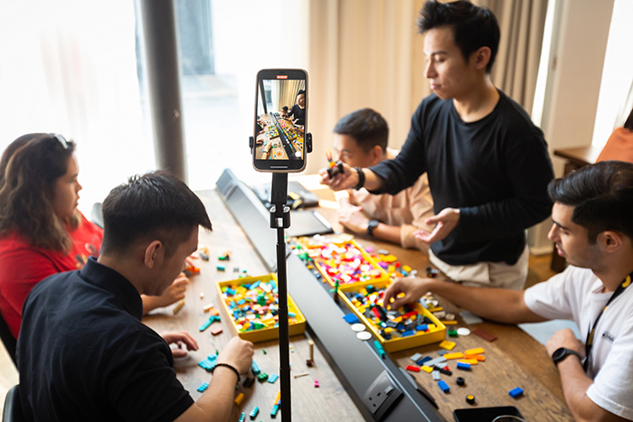 Locally, The LEGO Group has partnered with Common Ground Malaysia, the biggest co-working space nationwide to transform its co-working spaces that unite the elements of collaboration, teamwork, and imagination, emphasising the superpower of play and the importance of infusing play in your day