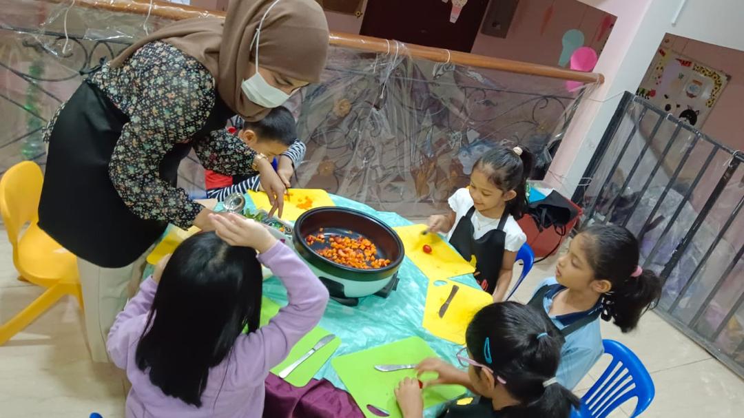 Roots & Wings Montessori Preschool, Damansara Heights