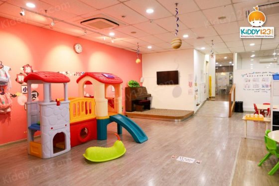 YGLR, Bangsar South, Kuala Lumpur (New Soleil Mond)