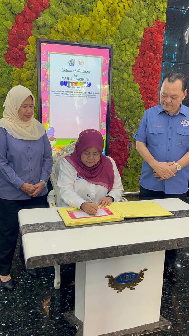 Butterfly Education HQ, Kulai