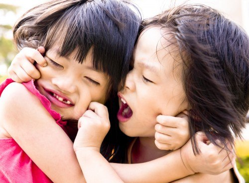 10 Ways to Handle Sibling Rivalry