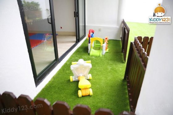 My Little Compass, Damansara Heights