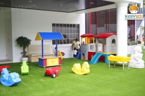My Little Compass, Damansara Heights