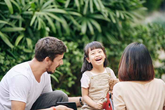 10 toxic things parents do that causes children to become less functional adults