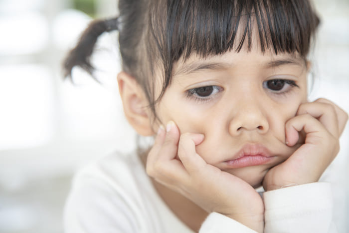 10 toxic things parents do that causes children to become less functional adults