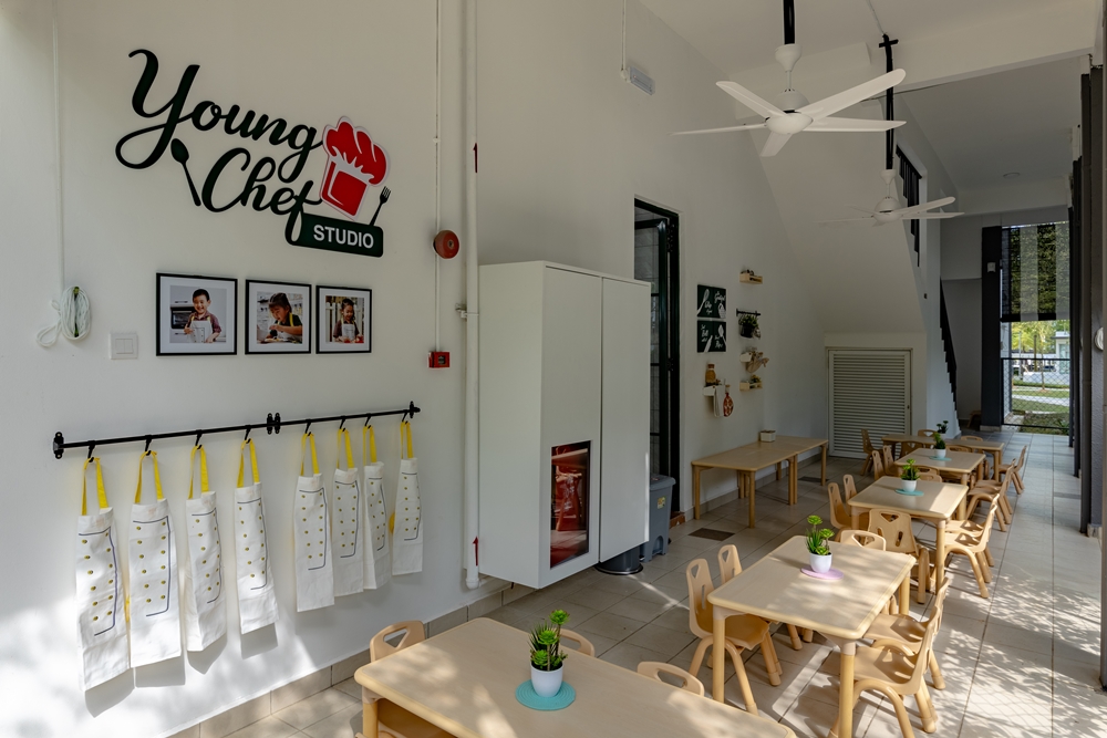 Small wonder, the seed, johor