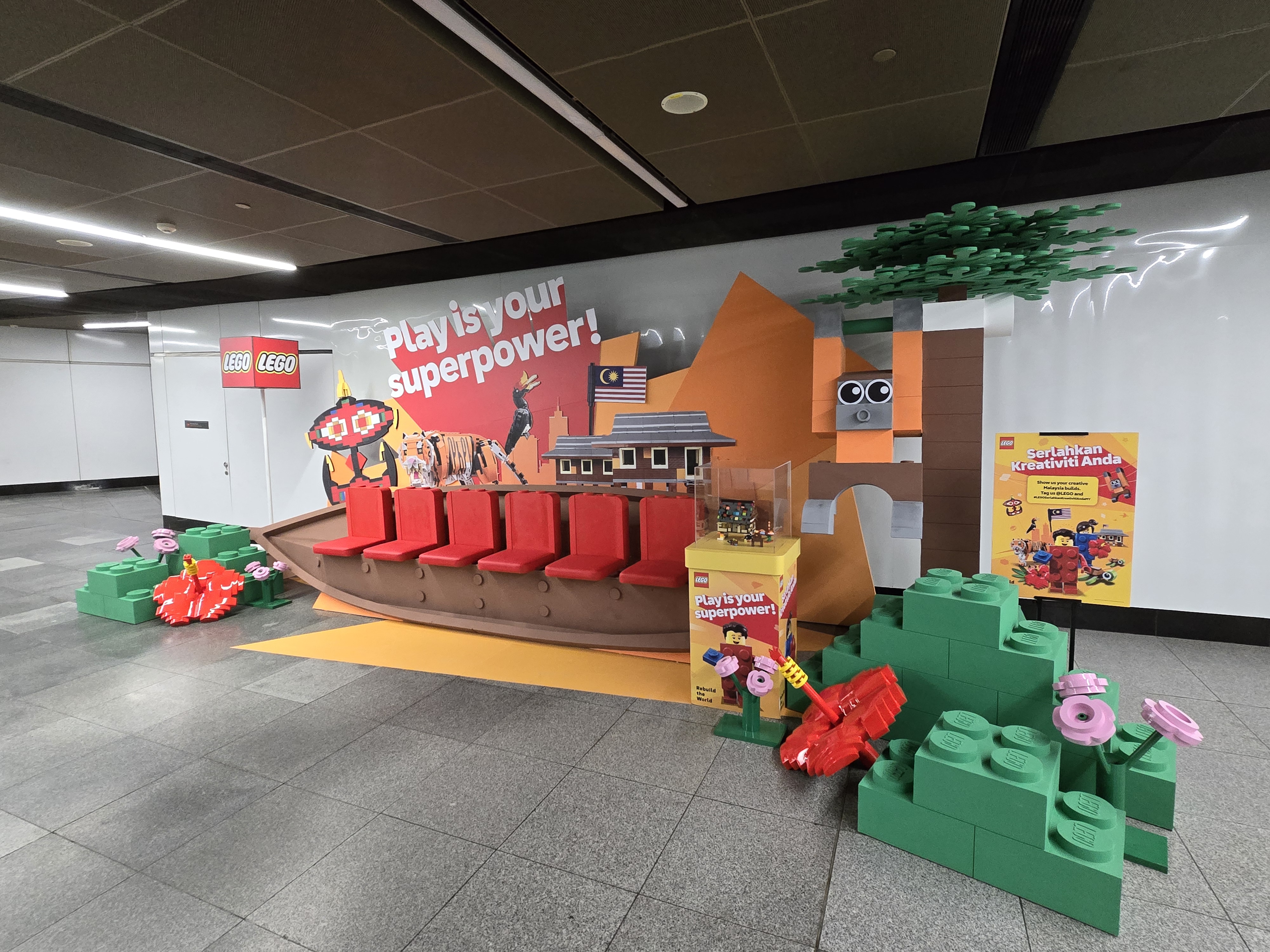 LEGO® Invites Malaysians to Reimagine Malaysian Icons Through LEGOSerlahkanKreativitiAndaMY
