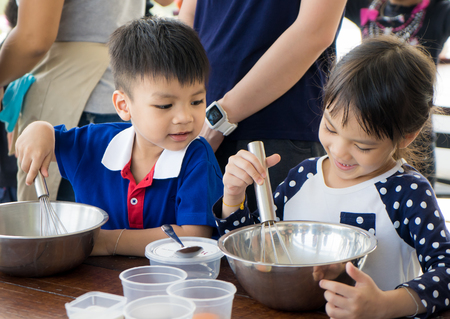 4 Simple Tips For Choosing The Right Enrichment Programs For Your Child